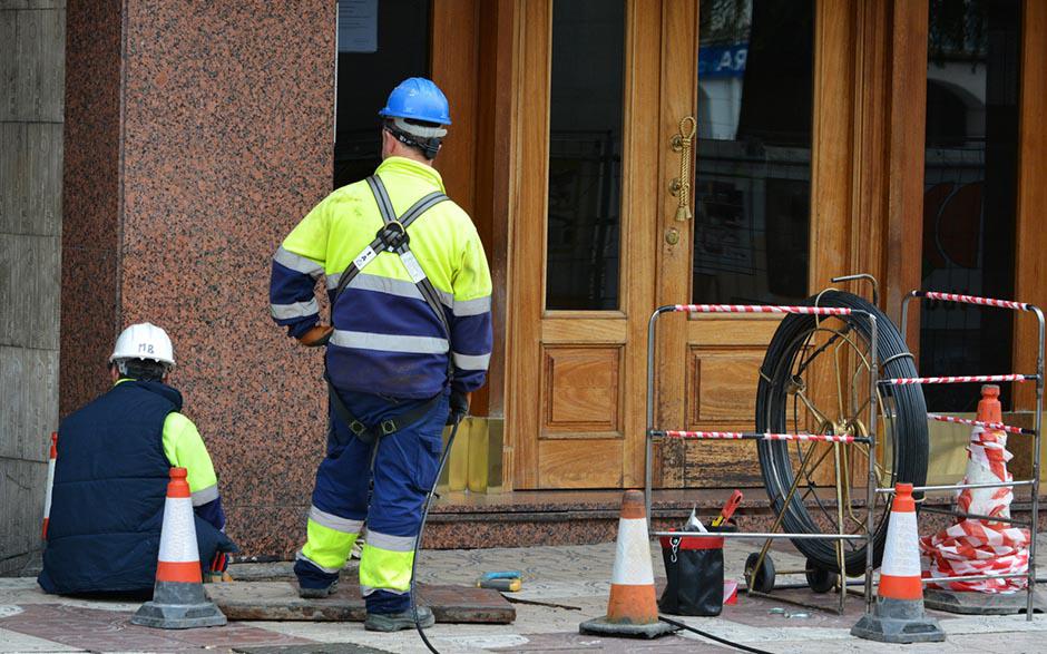 comment déboucher les toilettes avec une bouteille Rueil-Malmaison